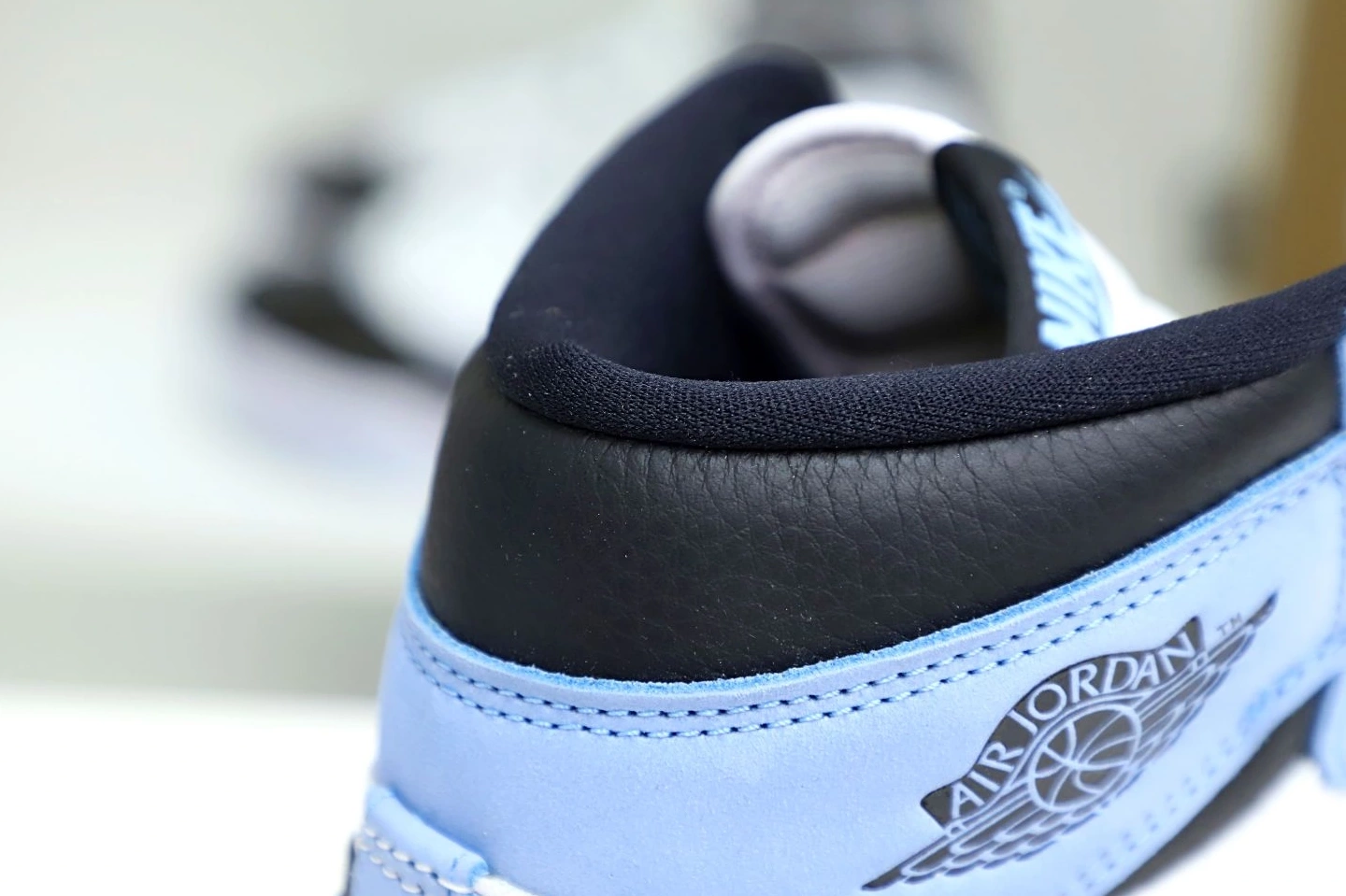 1 AIR JORDAN OG HIGH 'UNIVERSITY RETRO 0720
